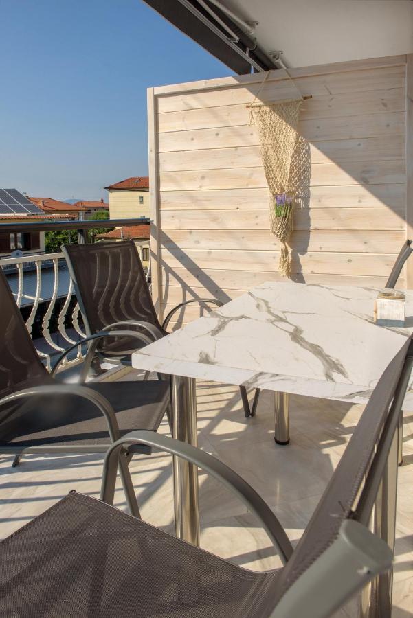 Xd Central Apartments Ierissos Exterior photo